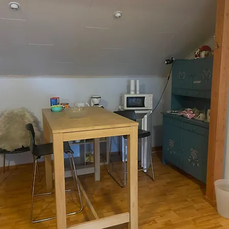 Cozy Near Centre And Golf Course, Upstairs