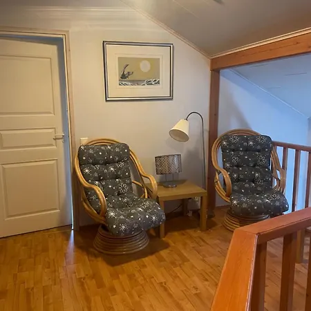 Δωμάτια σε οικογενειακή κατοικία Cozy Near Centre And Golf Course, Upstairs